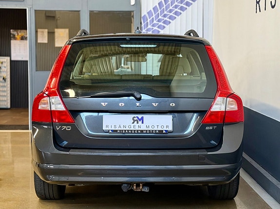 Volvo V70 7 of 15