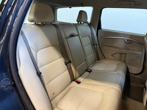 Volvo V70 14 of 15