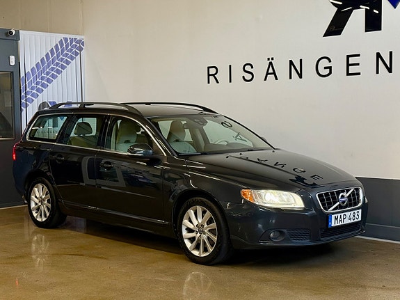 Volvo V70 4 of 15