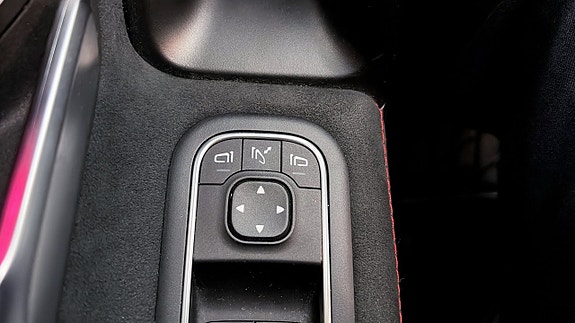 Mercedes-Benz CLA250 16 of 20