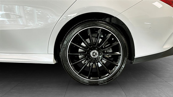 Mercedes-Benz CLA250 6 of 20