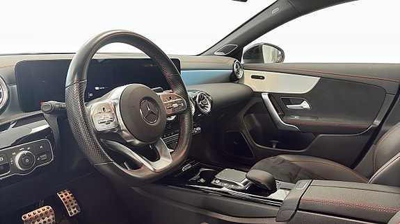 Mercedes-Benz CLA250 7 of 20