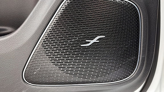 Mercedes-Benz CLA250 15 of 20