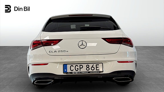Mercedes-Benz CLA250 5 of 20