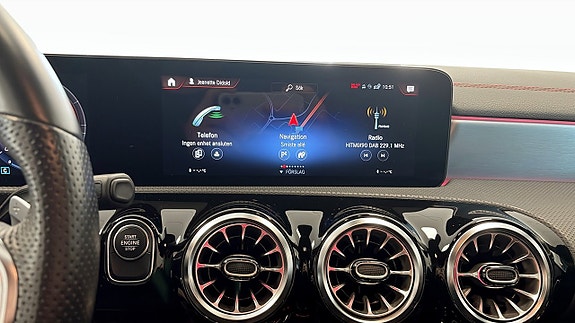 Mercedes-Benz CLA250 9 of 20