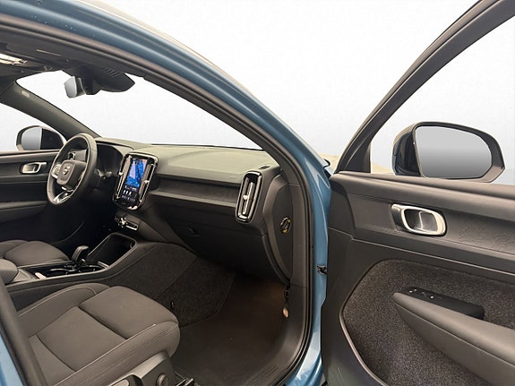 Volvo C40 27 of 30