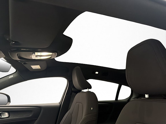 Volvo C40 12 of 30