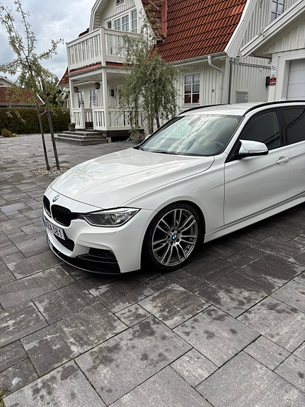 BMW 318d 2 of 14