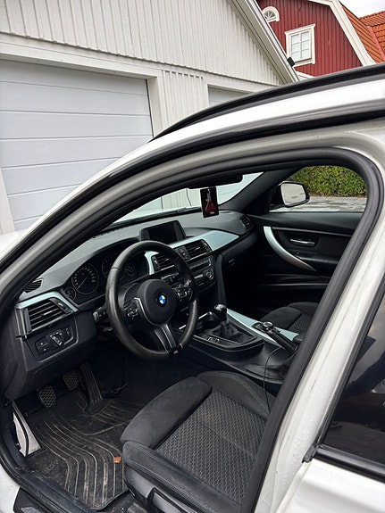 BMW 318d 6 of 14