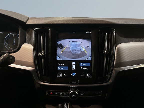 Volvo V90 Cross Country 15 of 24