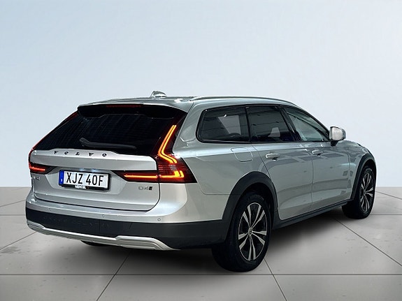 Volvo V90 Cross Country 6 of 24