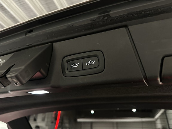 Volvo V90 Cross Country 19 of 24