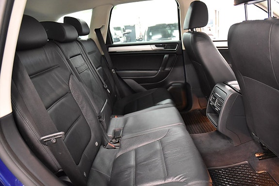 Volkswagen Touareg 13 of 19