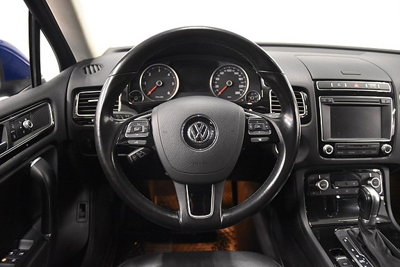 Volkswagen Touareg 2 of 19