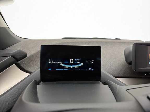BMW i3s 17 of 30