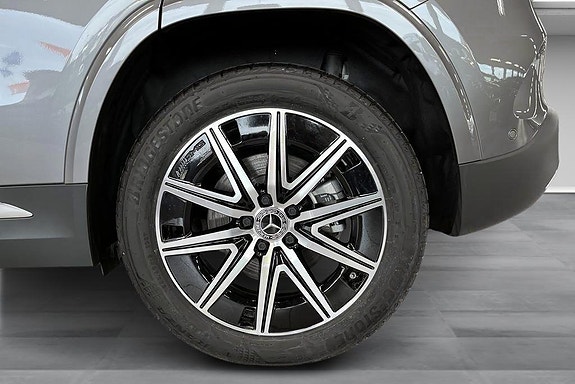 Mercedes-Benz EQA300 18 of 20
