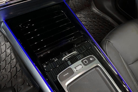 Mercedes-Benz EQA300 12 of 20