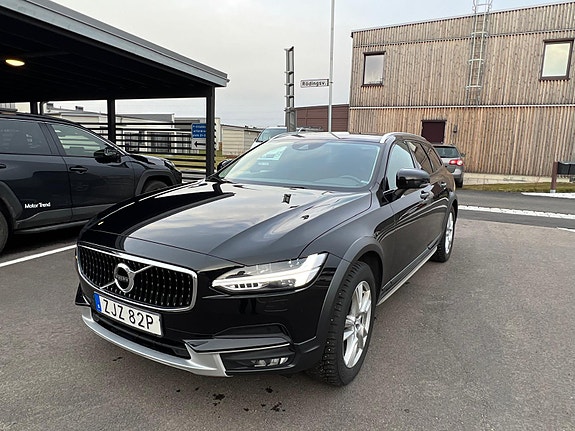 Volvo V90 Cross Country 15 of 18