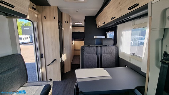 Sun Living A 75 SL Ford 165hk  *  B-körkort * Truma Diesel * Aut * 5 Bältade platser RÄNTEKAMPANJ 3.95% 10 of 24