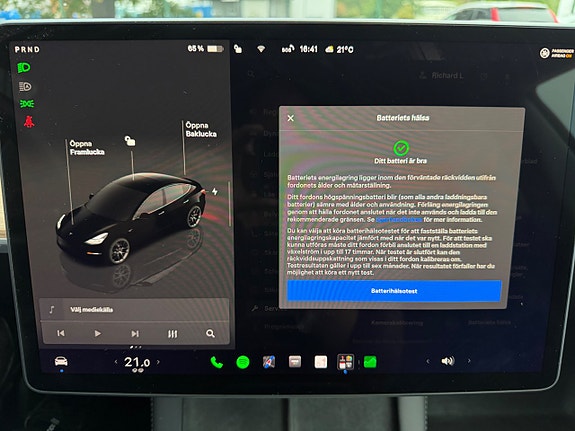 Tesla Model 3 16 of 19
