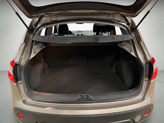 Nissan Qashqai 15 of 15