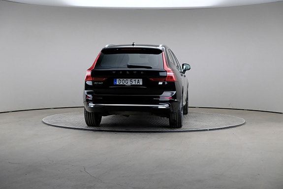Volvo XC60 2 of 3
