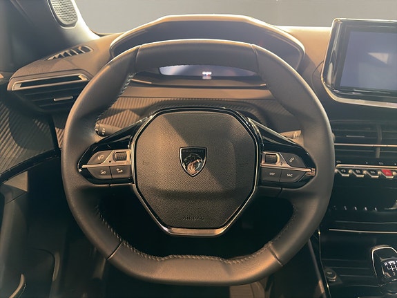 Peugeot 2008 10 of 13