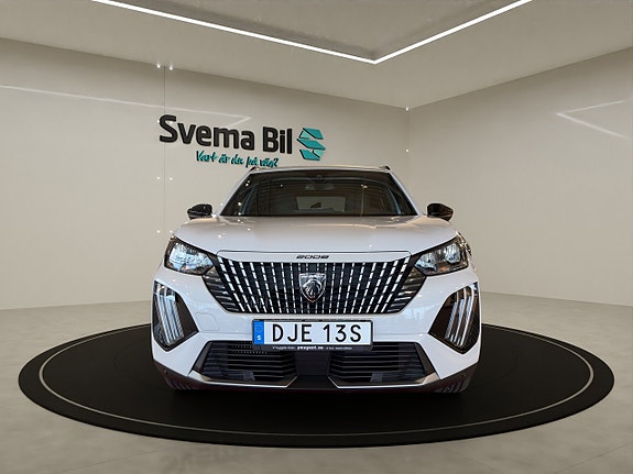 Peugeot 2008 2 of 13