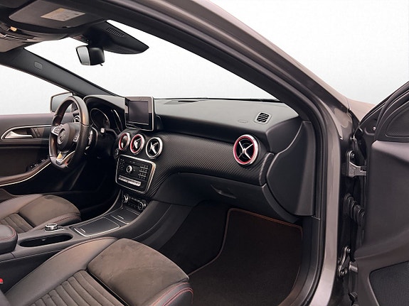 Mercedes-Benz A180 25 of 30