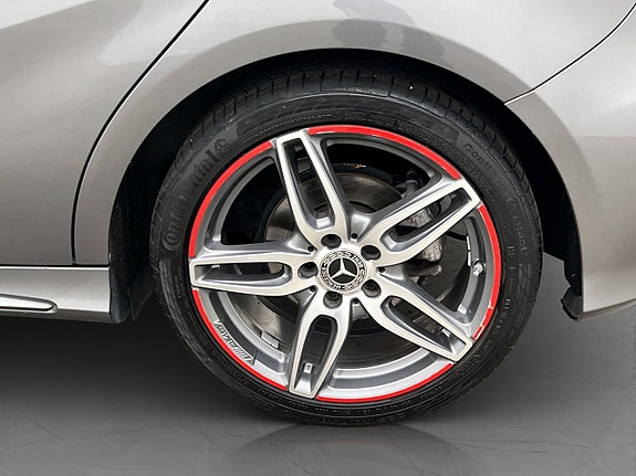 Mercedes-Benz A180 30 of 30