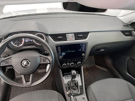 Skoda Octavia 8 of 13