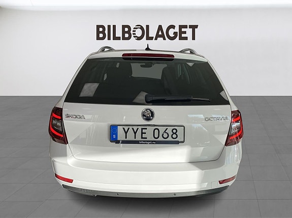 Skoda Octavia 10 of 13