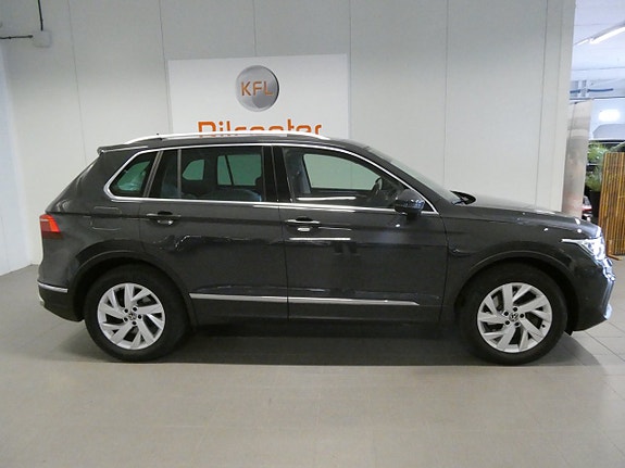 Volkswagen Tiguan 3 of 22