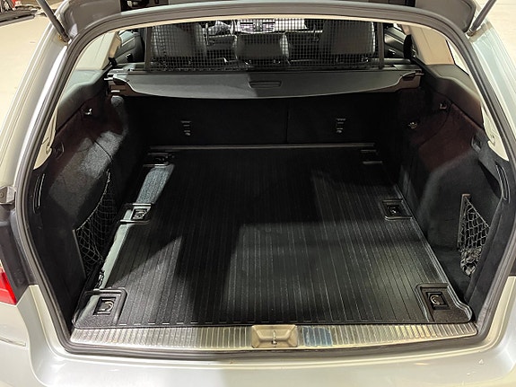 Mercedes-Benz E220 11 of 20