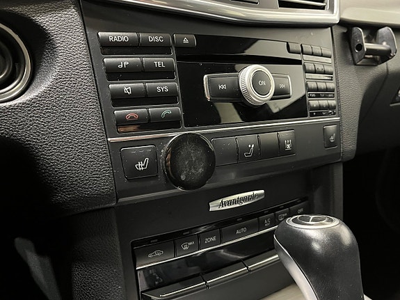 Mercedes-Benz E220 15 of 20