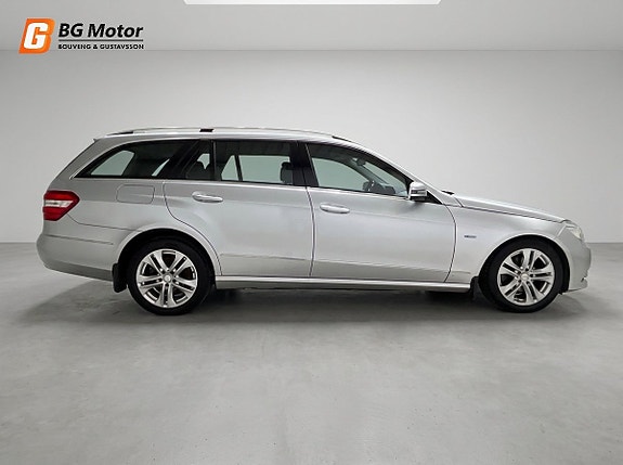 Mercedes-Benz E220 7 of 20