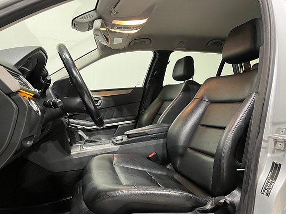 Mercedes-Benz E220 9 of 20