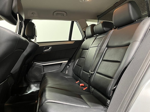 Mercedes-Benz E220 10 of 20