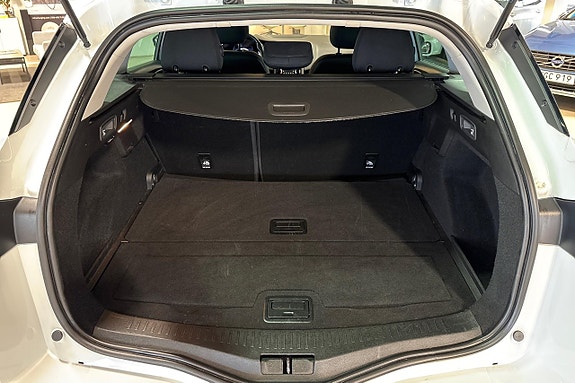 Renault Megane 22 of 26