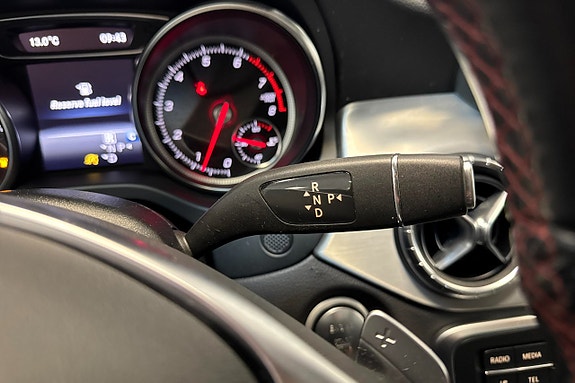 Mercedes-Benz CLA180 17 of 23