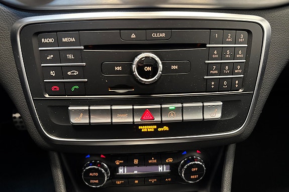 Mercedes-Benz CLA180 13 of 23