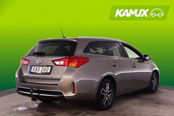 Toyota Auris 4 of 18