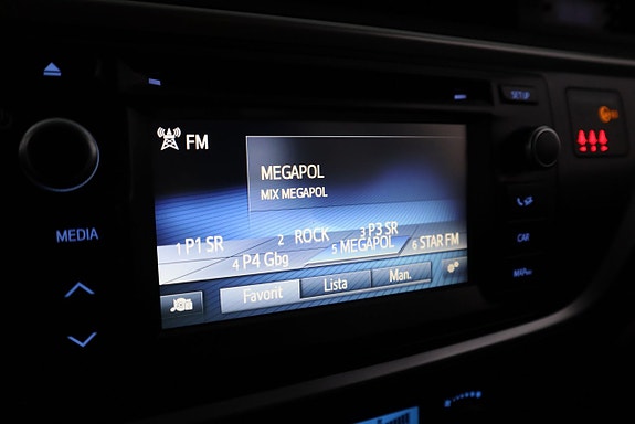 Toyota Auris 15 of 18