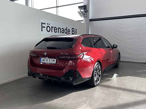 BMW i5 14 of 16