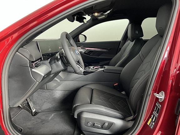 BMW i5 5 of 16
