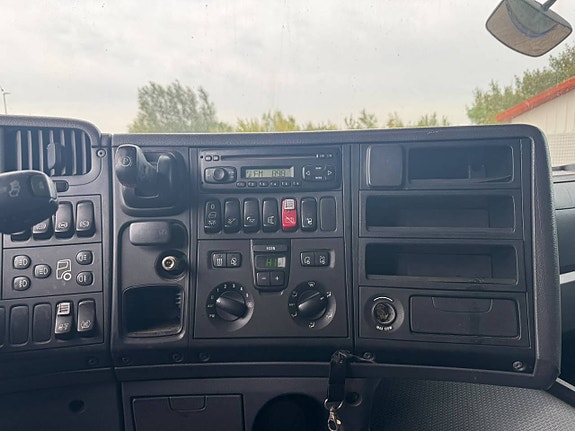 Scania R420LA6X2MNB 7 of 12