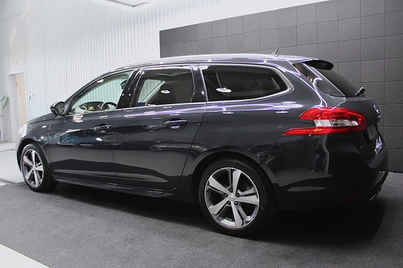 Peugeot 308 SW 4 of 16
