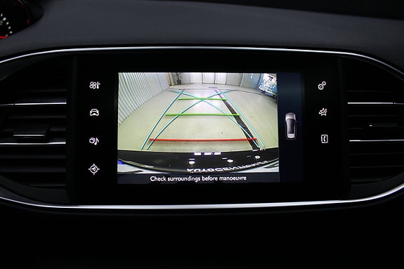 Peugeot 308 SW 15 of 16