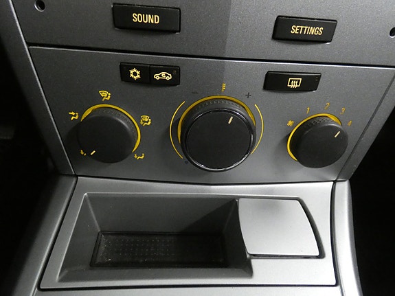 Opel Astra 11 of 17