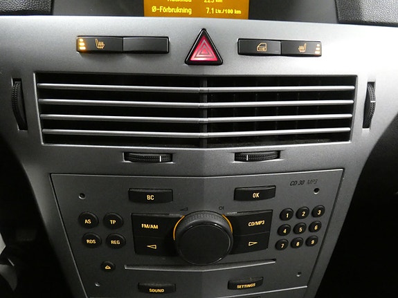 Opel Astra 10 of 17